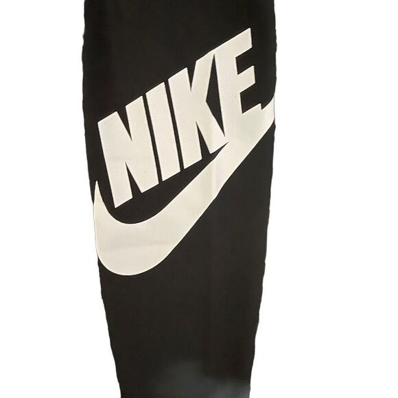 Nike Sportswear Essential Leggings Tight Fit Size XX Small New - Picture 12 of 14